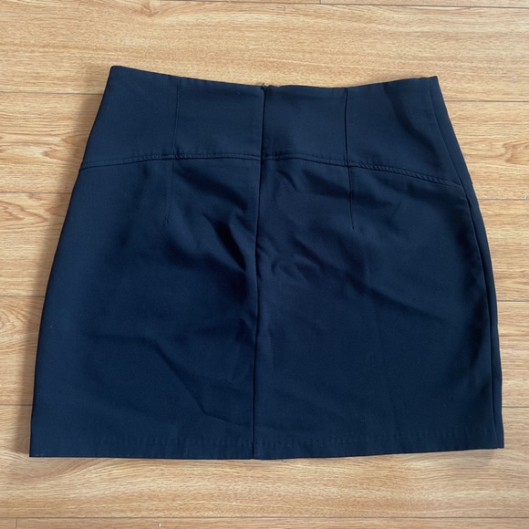 DYNAMITE - pencil skirt - Picture 2 of 3